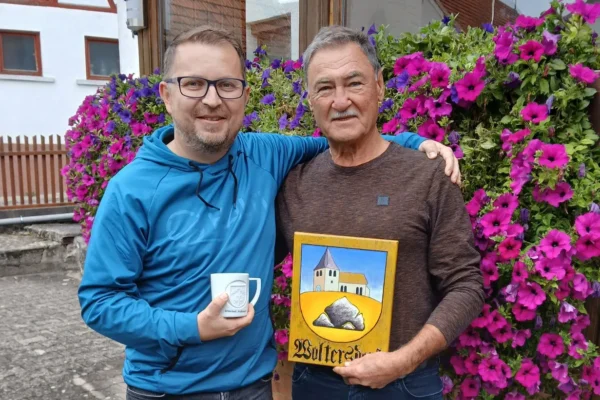 zwei Männer mit Woltersdorf - Bild und Tasse