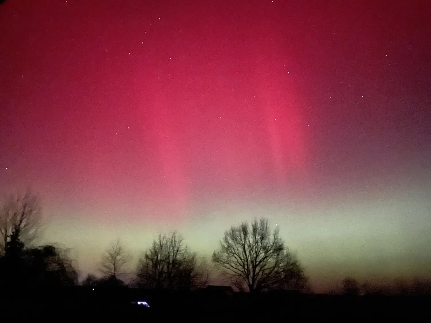 Rotes Polarlicht über Woltersdorf